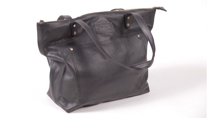 MBE0261_0x400-12 Leather Bag Black 35Cmx42Cm - Image 1
