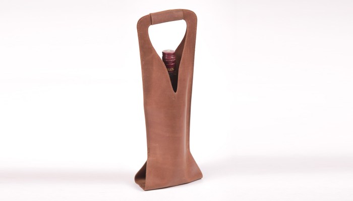 MBEWINE032_0x400-15 Wine Single Bottle Holder Brown Leather 27Cmx7Cmx26Cm - Image 1